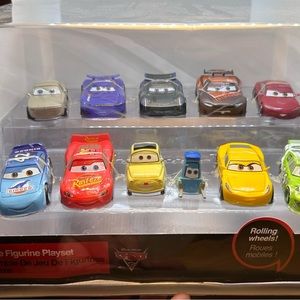 Disney Deluxe Figure Play Set - Cars - Walt Disney World - 11 Cars